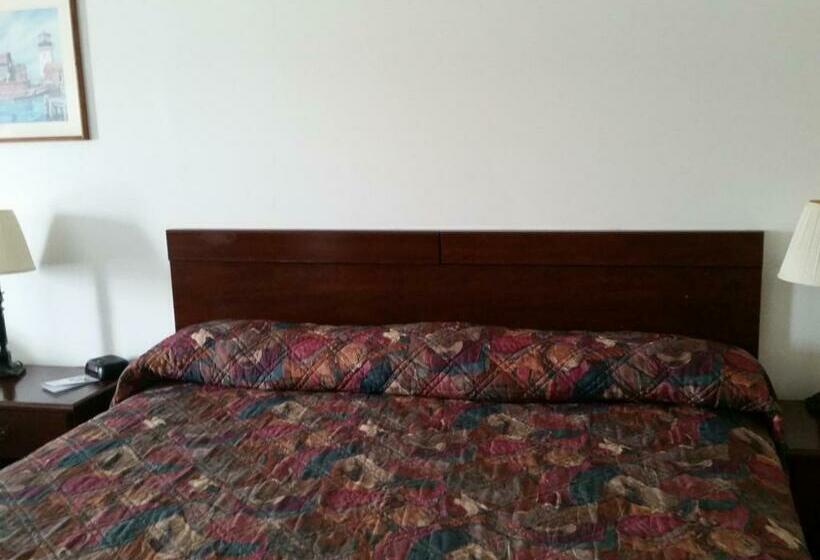 هتل Knights Inn Sandusky