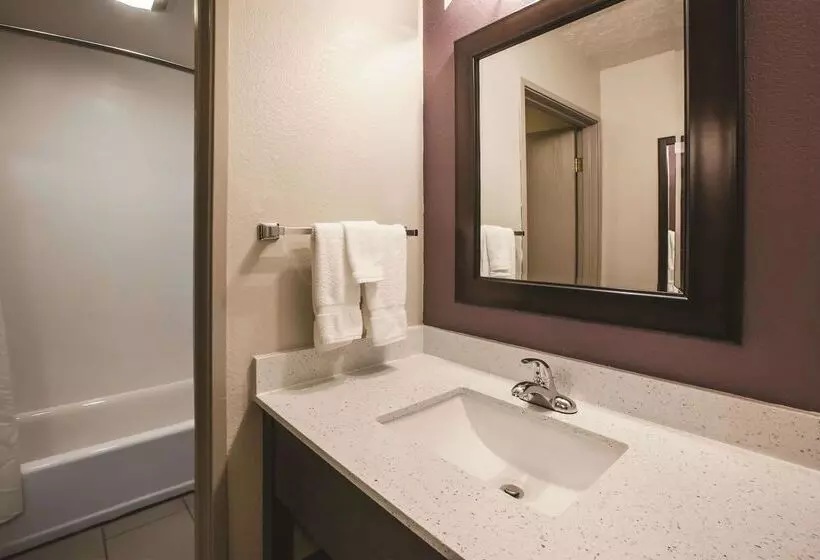 هتل La Quinta By Wyndham North Orem