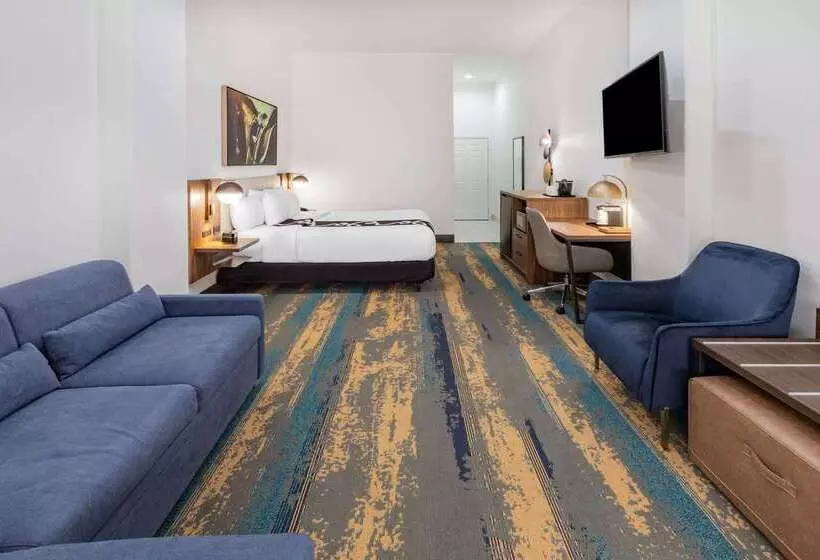 Отель La Quinta Inn & Suites By Wyndham Pharr Rgv Medical Center