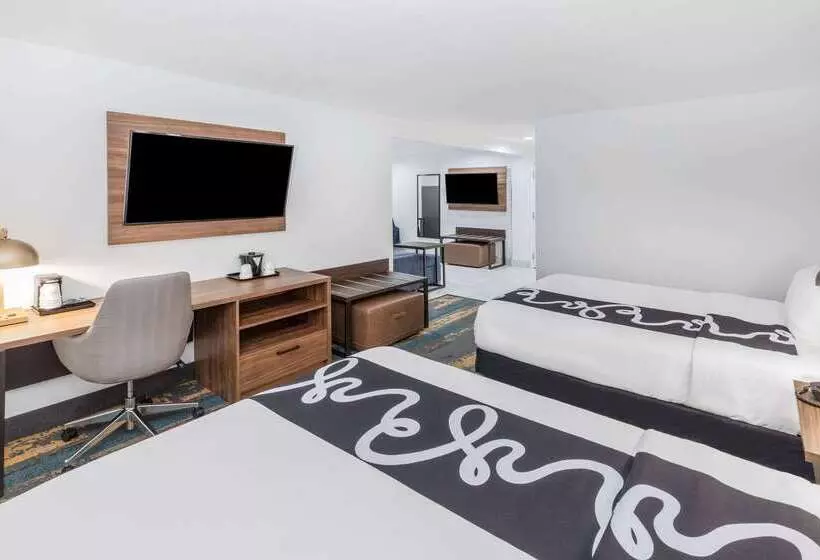 Отель La Quinta Inn & Suites By Wyndham Pharr Rgv Medical Center