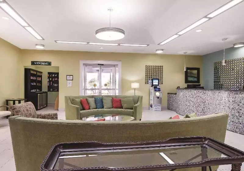 Отель La Quinta Inn & Suites By Wyndham Pharr Rgv Medical Center