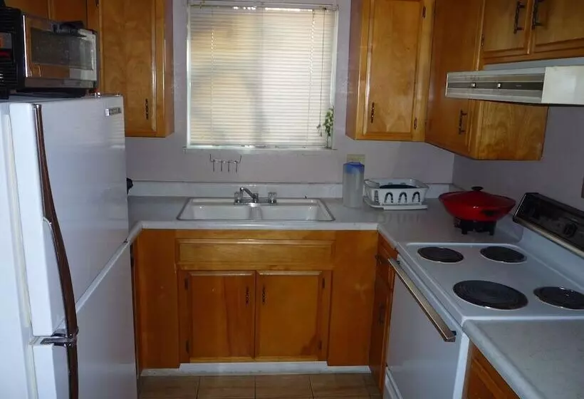 Отель Nice Inn Yuba City