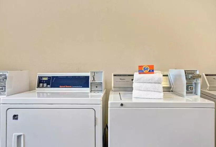 Отель Stay Express Inn And Suites Atlanta Union City