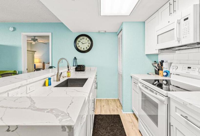 בית מלון כפרי Sunrise Suites