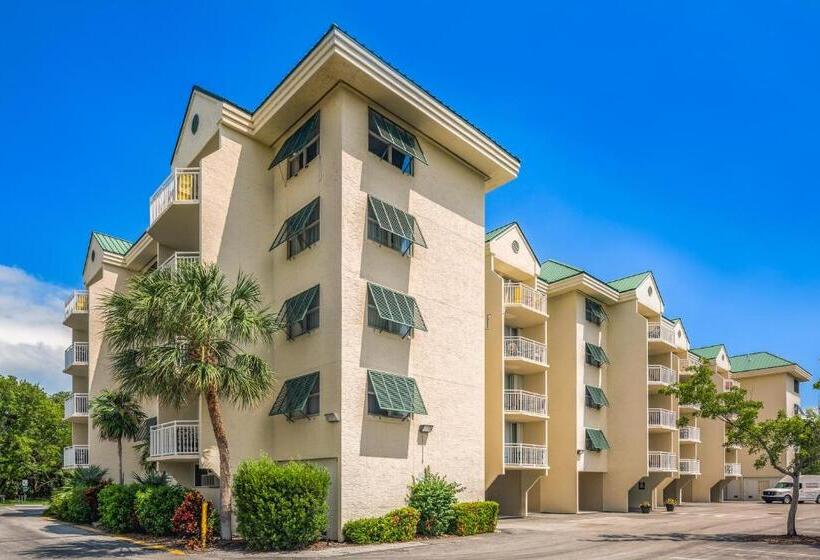 בית מלון כפרי Sunrise Suites