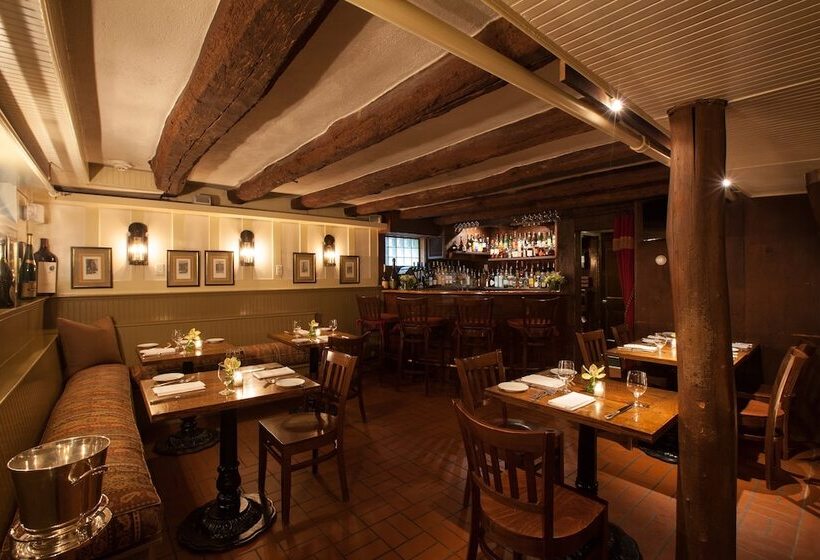 فندق The 1770 House Restaurant & Inn