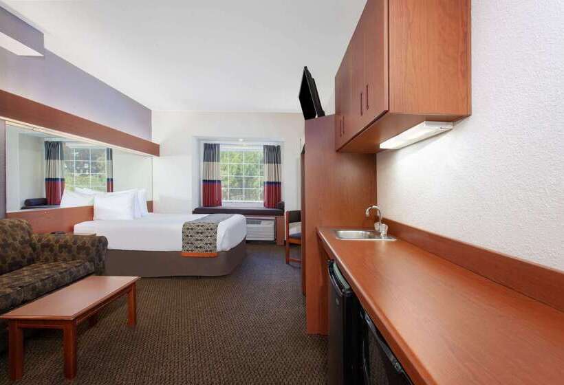 Microtel Inn And Suites By Wyndham Lady Lake/ The Villages