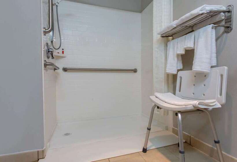 Microtel Inn & Suites By Wyndham Philadelphia Airport