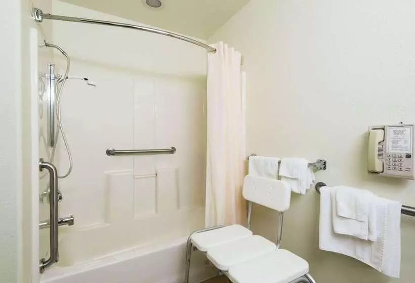 Microtel Inn And Suites Pueblo