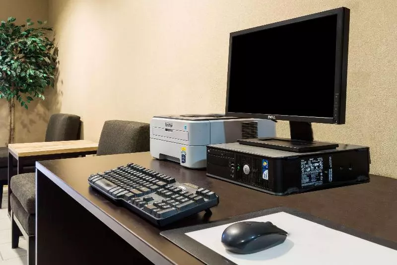 Microtel Inn And Suites Pueblo