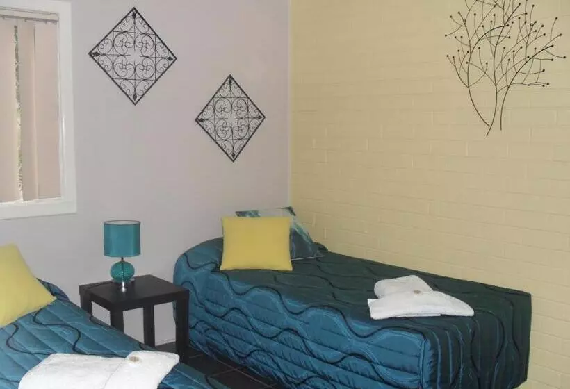 Beachlander Self Contained Holiday Apartments