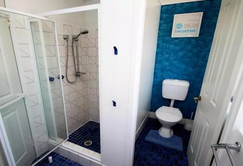 Beachlander Self Contained Holiday Apartments
