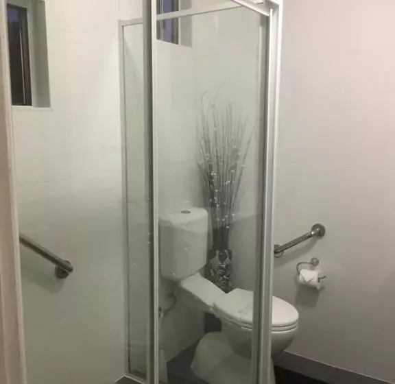 Beachlander Self Contained Holiday Apartments