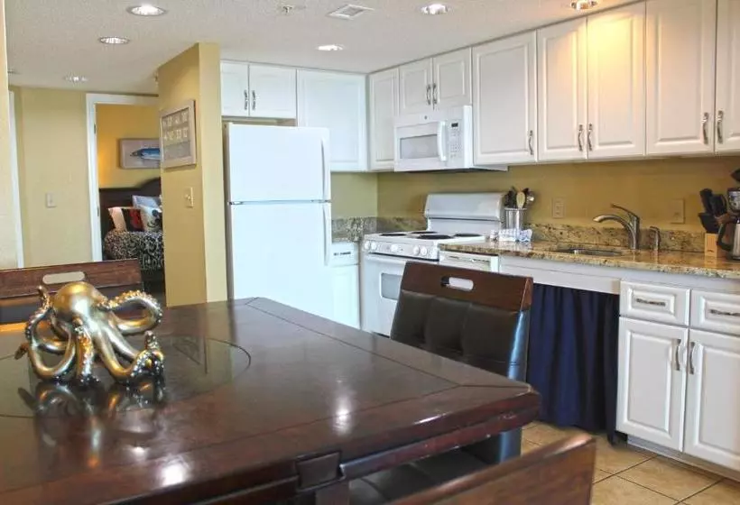 ホテル Holiday Sands South Resort By Palmetto Vacations