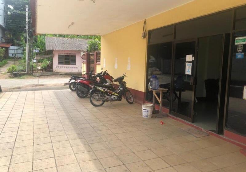 فندق Pelita Terang