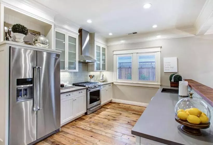 Hotelli Sonoma Bungalows