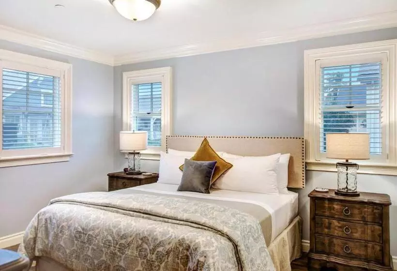 Hotelli Sonoma Bungalows