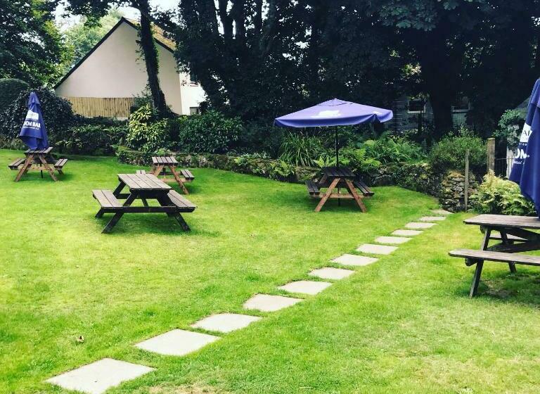 ホテル The Crown Inn