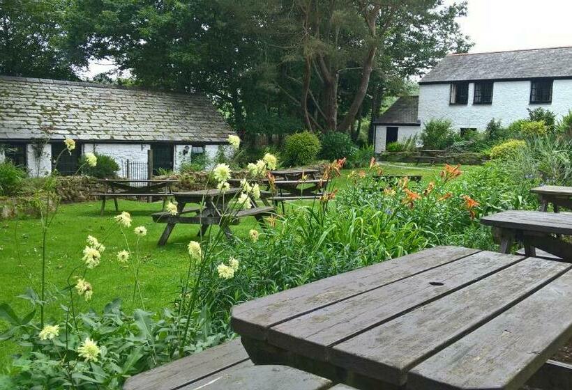 ホテル The Crown Inn