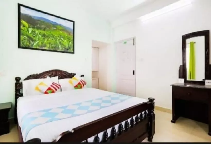 ホテル Wonder Hill Residency