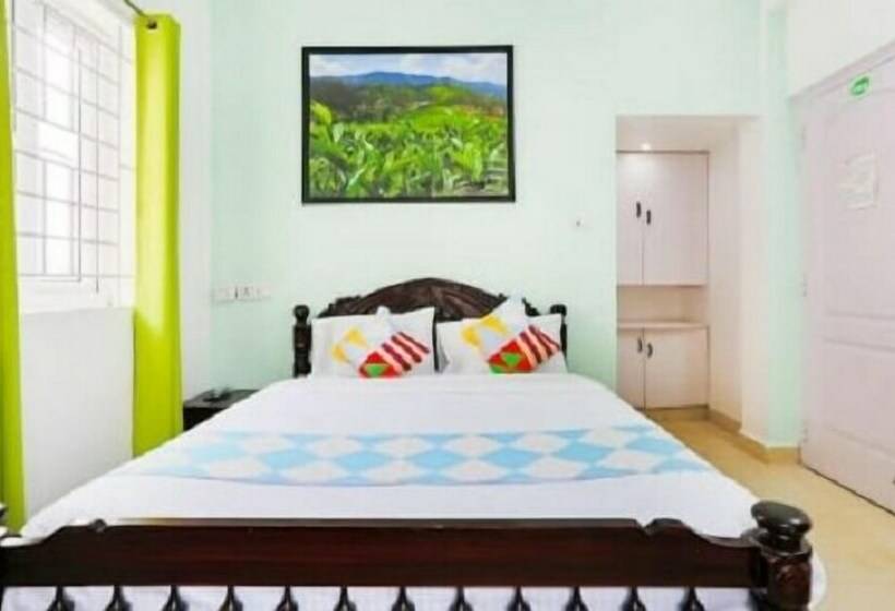 Отель Wonder Hill Residency