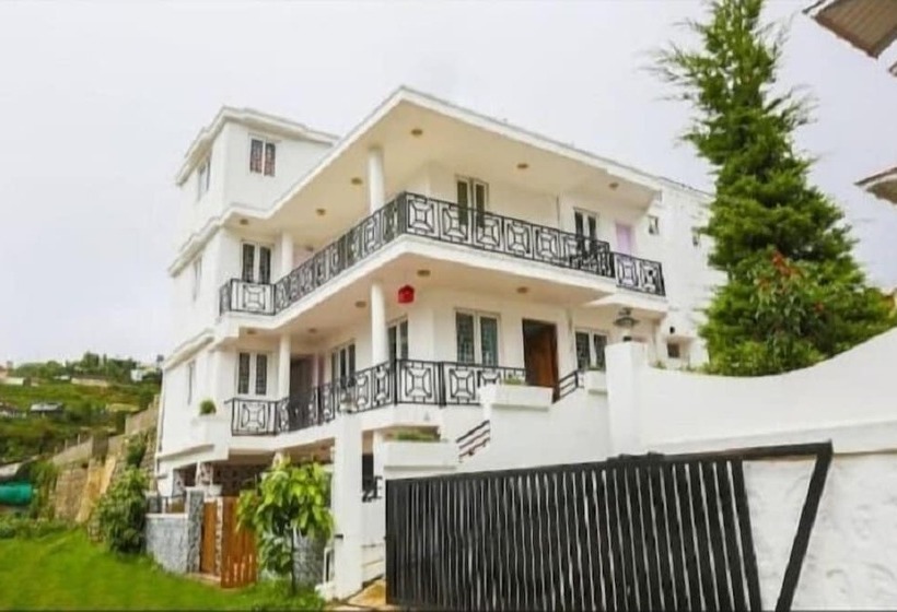 Отель Wonder Hill Residency