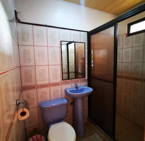 هتل Y Restaurante El Teca