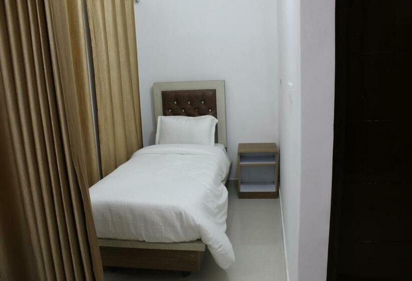 Mountain View Room By Yog Tapovan