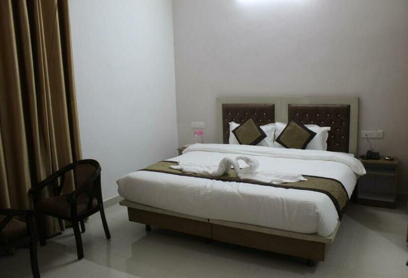 Mountain View Room By Yog Tapovan