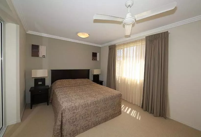 Pacific Reef By Kacys