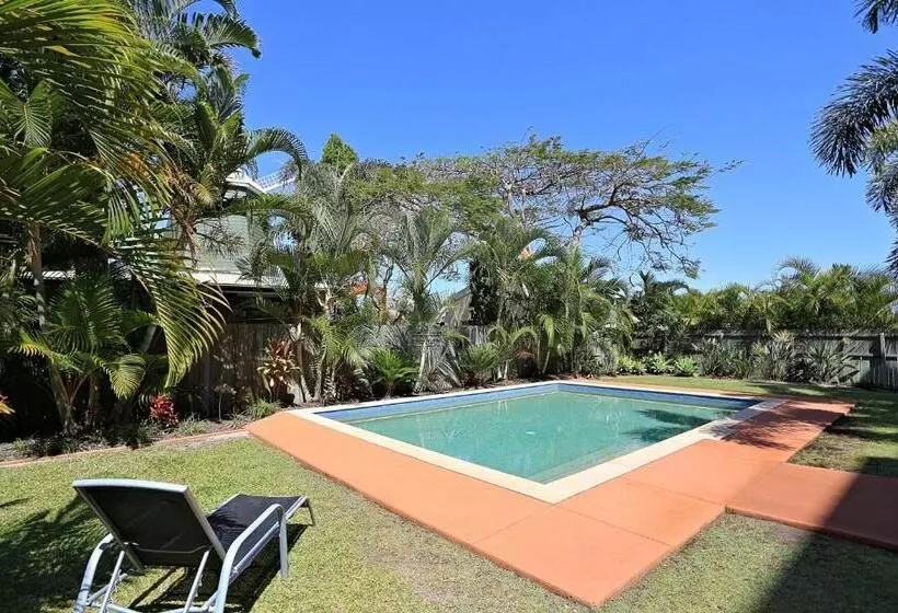 Pacific Reef By Kacys