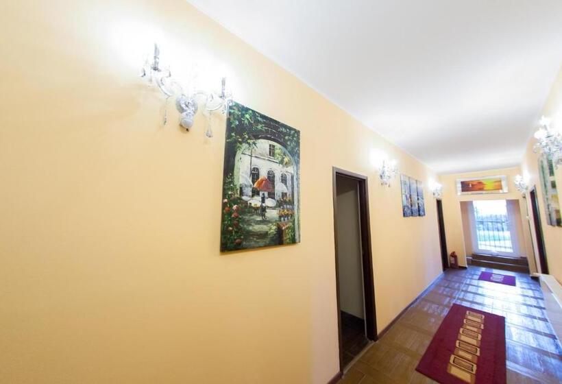 펜션 Hostel Mignon Mamaia  Private Rooms With Free Parking