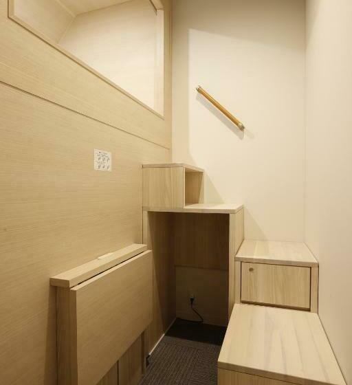 فنادق الكبسولة Grand Cabin Tenjin Minami
