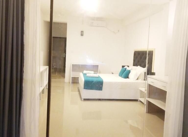 호텔 One World Mirissa