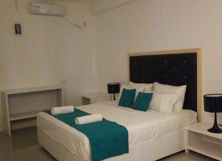 호텔 One World Mirissa