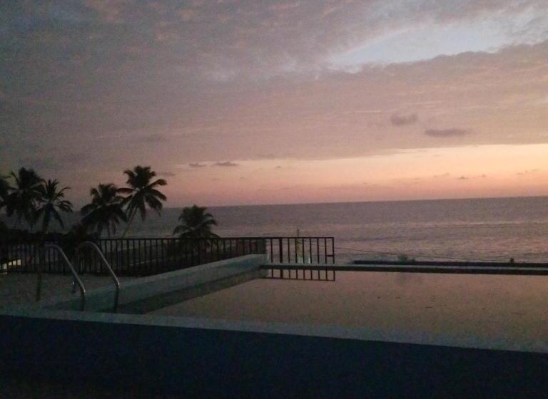 호텔 One World Mirissa