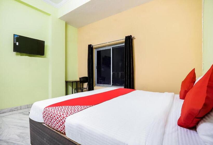 호텔 Oyo 66940 New Delhi Grand