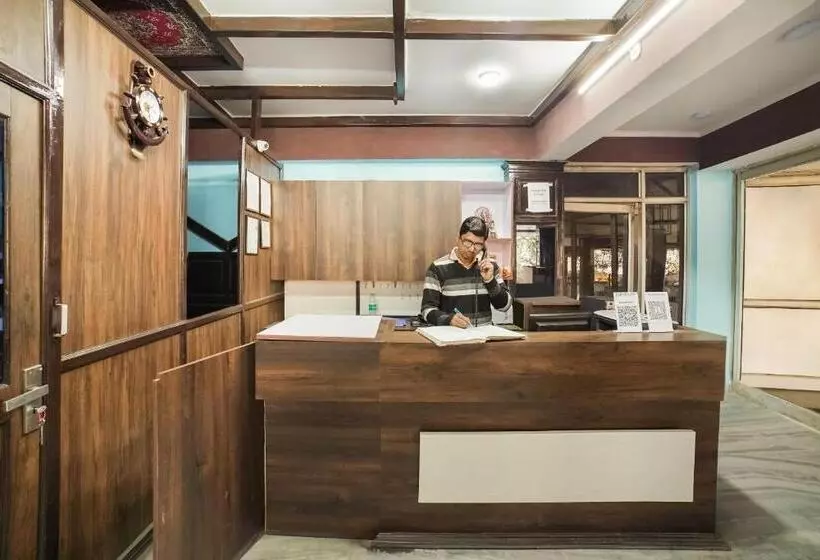 Hotelli Oyo 69147  Konark Inn