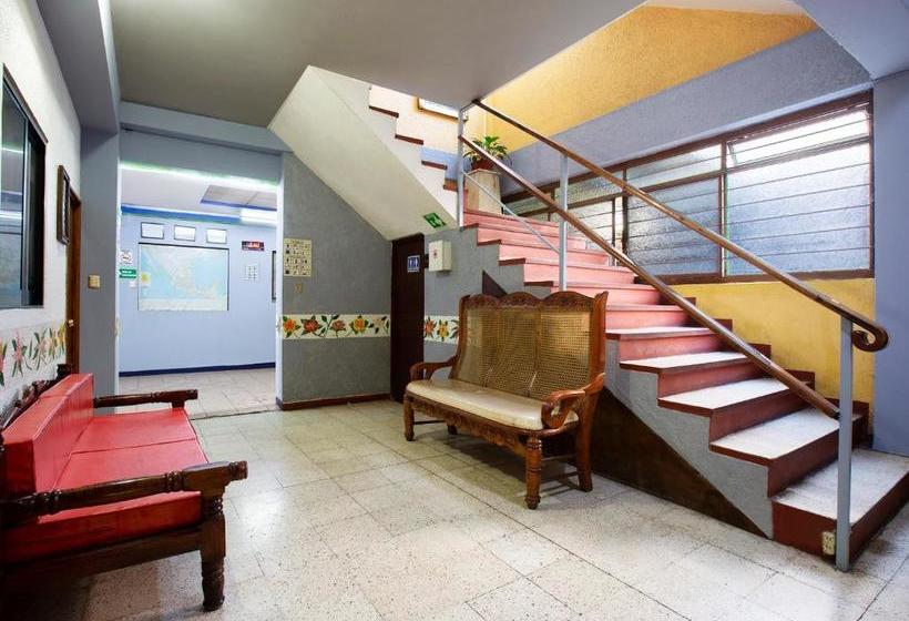 Отель Oyo Posada Villa Maria