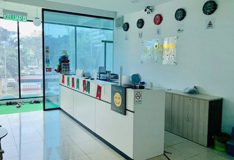 ホテル Spot On 89900 Jesselton Capsule Inn