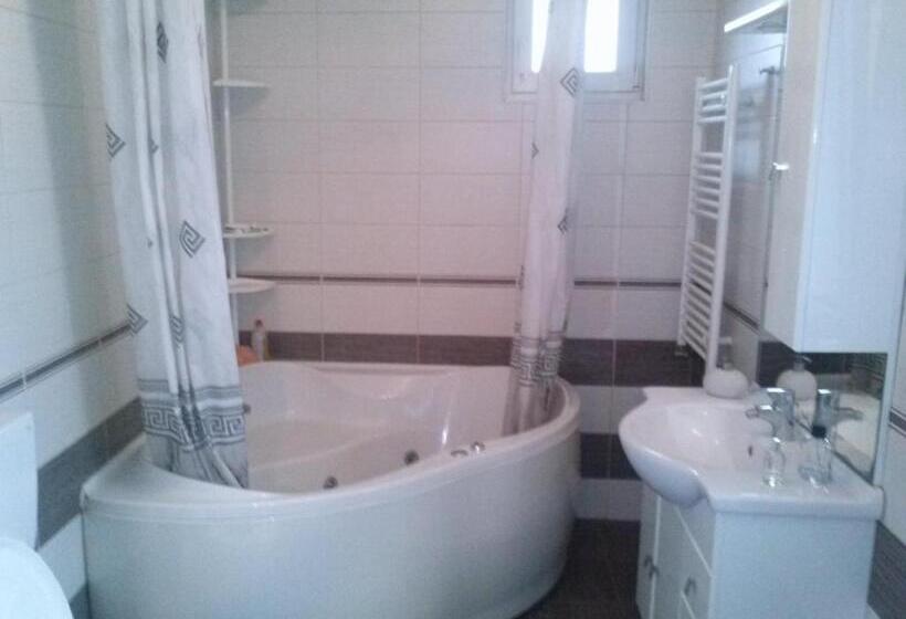 پانسیون Atia Residence