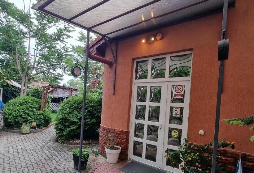 پانسیون Atia Residence