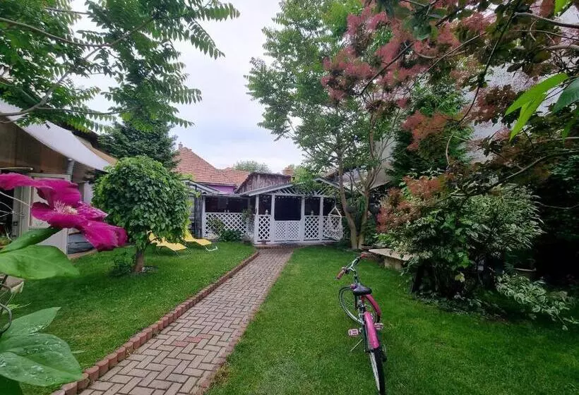 ペンション Atia Residence