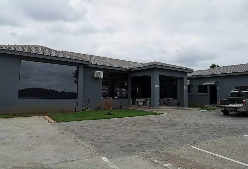 Majatalo Green Olive Panorama