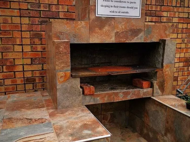 Majatalo Green Olive Panorama