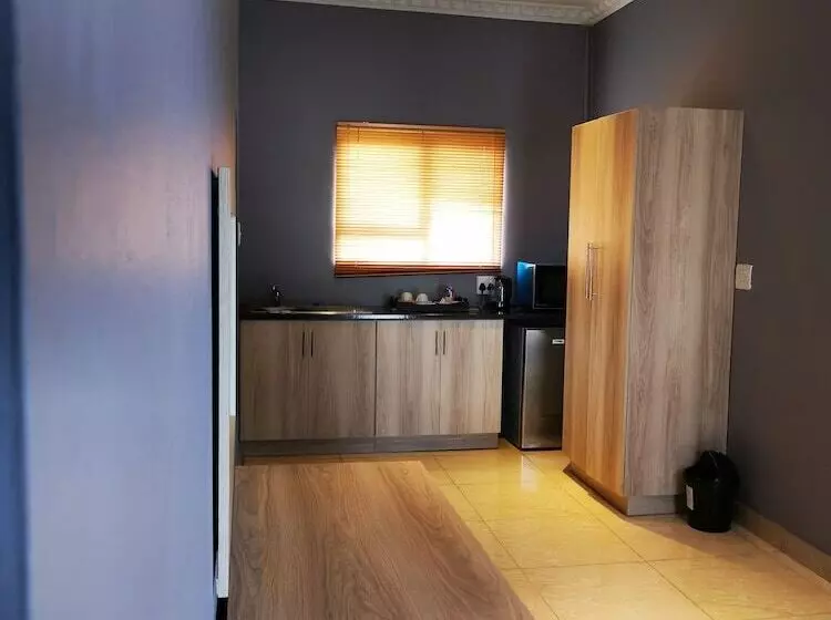 Majatalo Green Olive Panorama