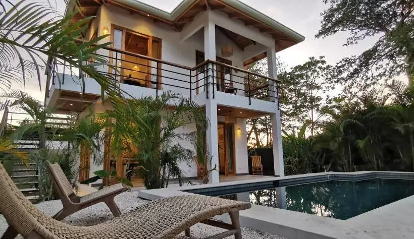 Majatalo Lapislazuli House & Flats With Shared Pool