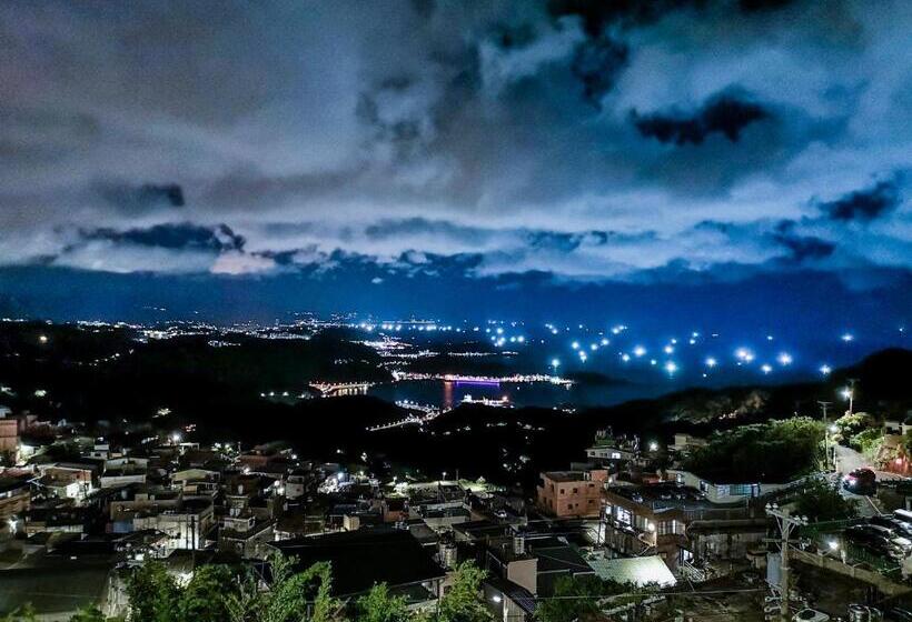 پانسیون Qu Hi Home Stay