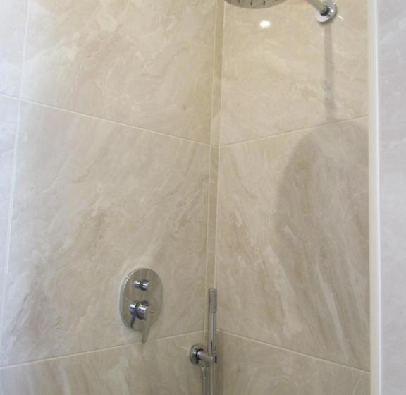 تختخواب و صبحانه Room 56   Le Dimore