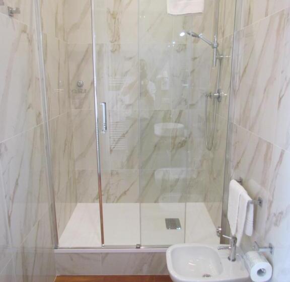 تختخواب و صبحانه Room 56   Le Dimore